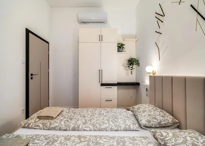 Appartement D38 Central Suite *