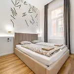 D38 Apartment *